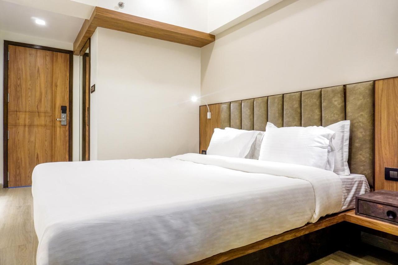 Hotel Olten Мумбаи Экстерьер фото