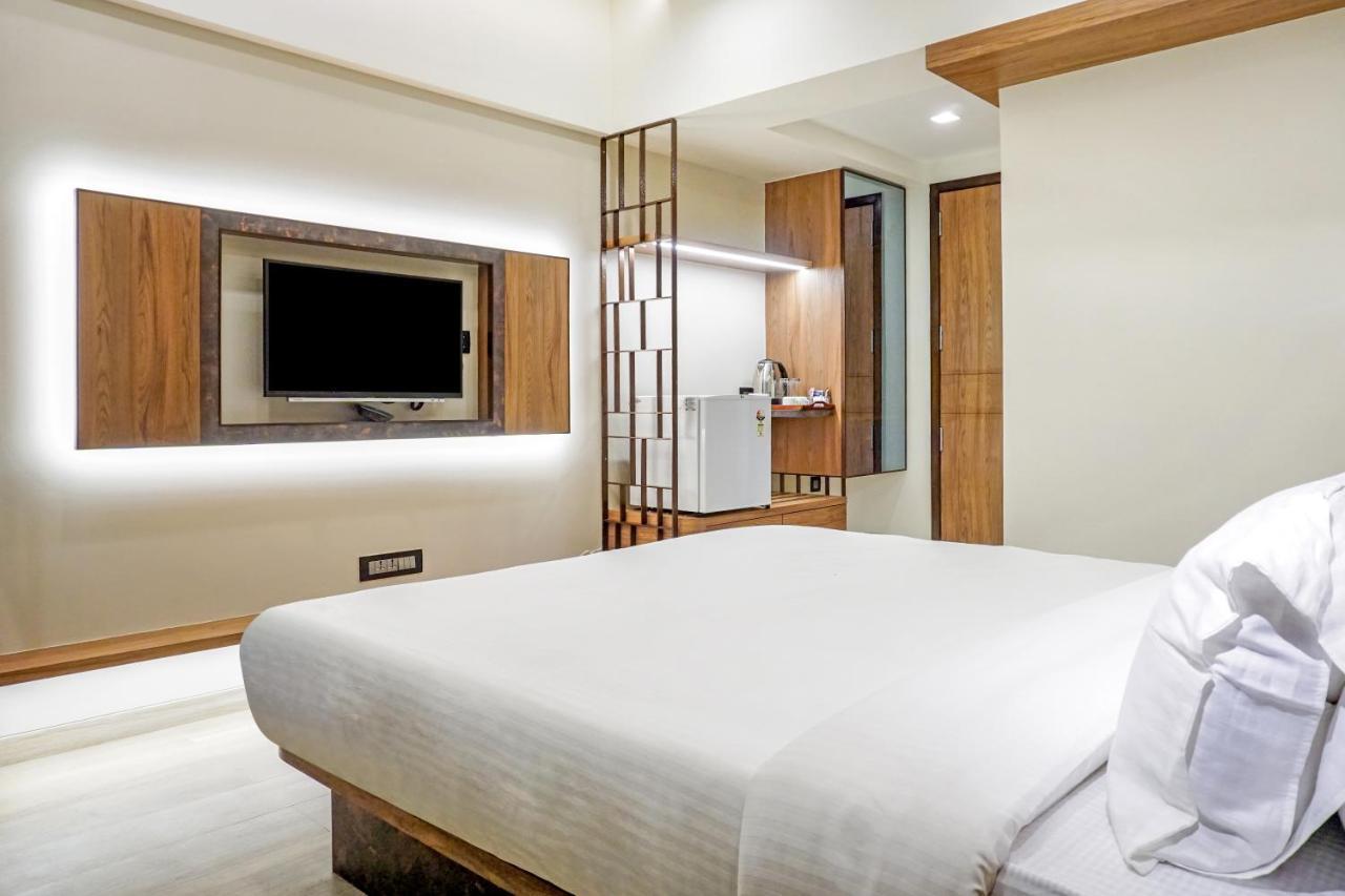 Hotel Olten Мумбаи Экстерьер фото
