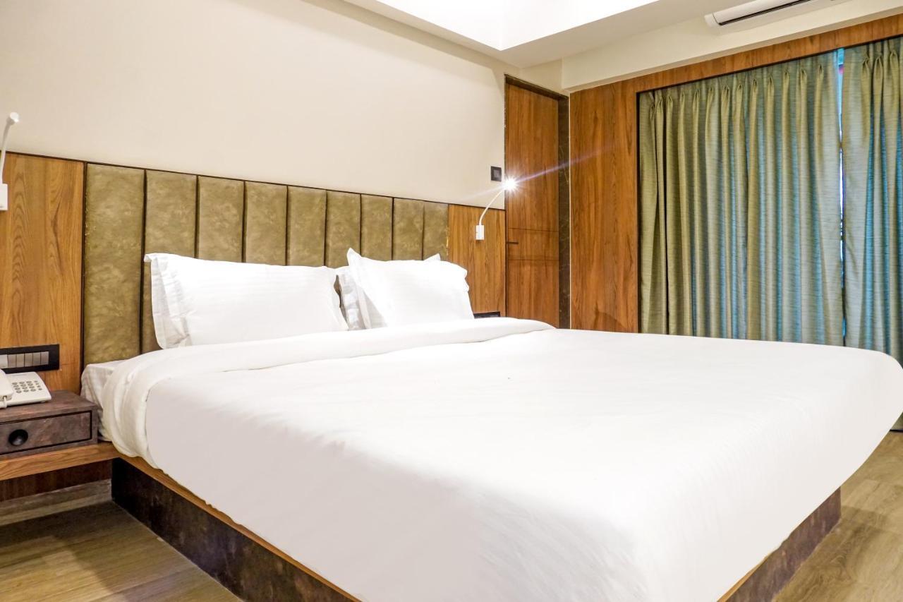 Hotel Olten Мумбаи Экстерьер фото