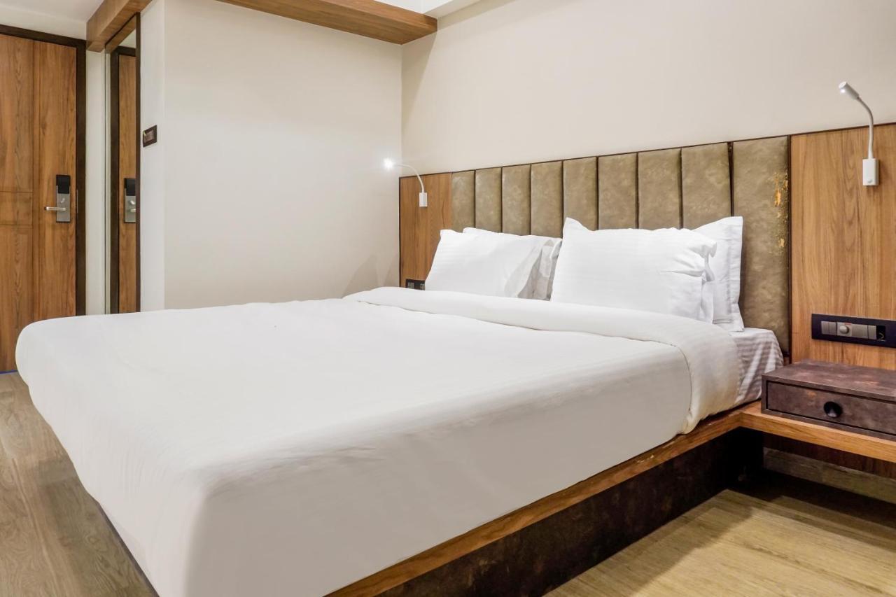 Hotel Olten Мумбаи Экстерьер фото