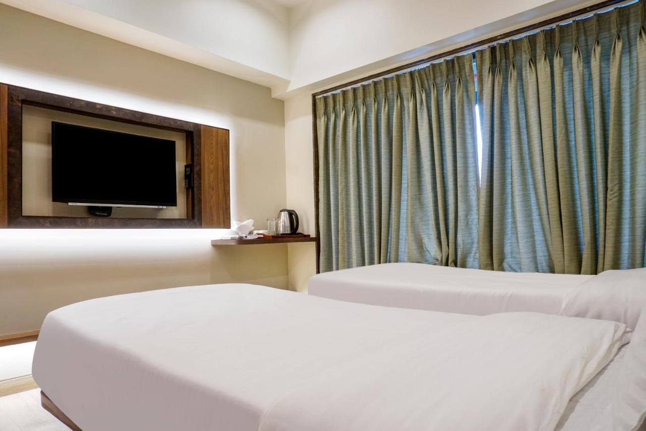 Hotel Olten Мумбаи Экстерьер фото