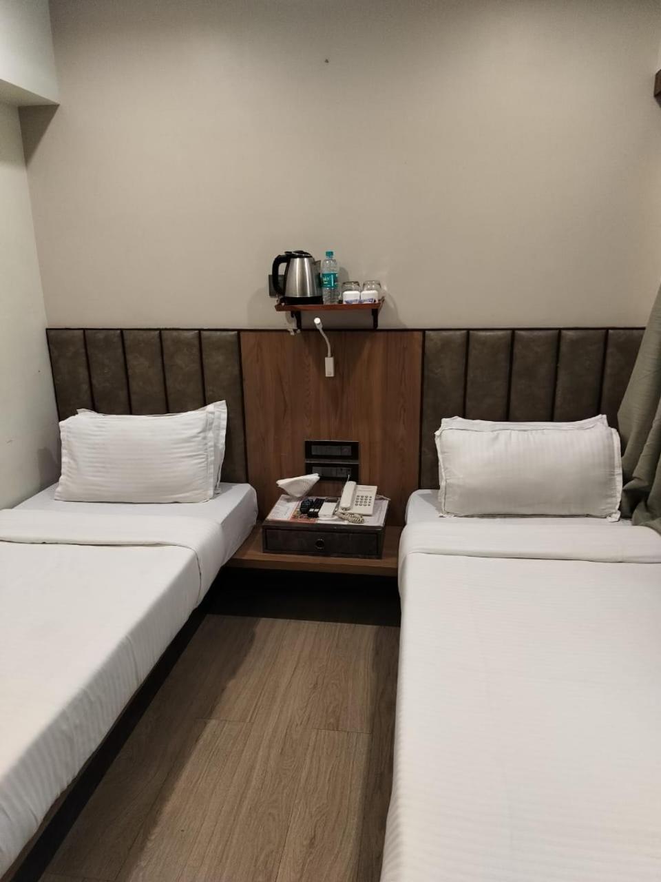 Hotel Olten Мумбаи Экстерьер фото