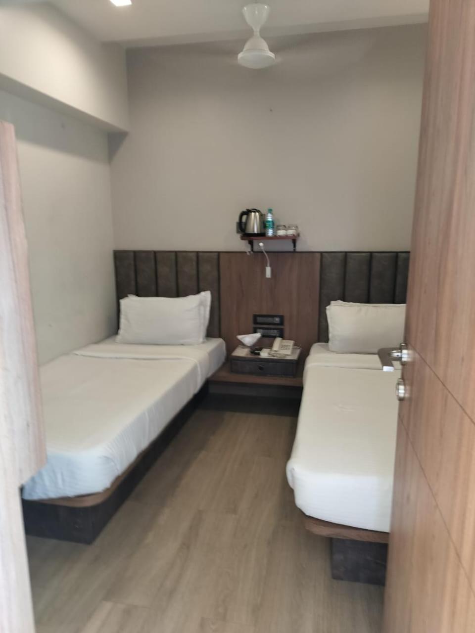 Hotel Olten Мумбаи Экстерьер фото